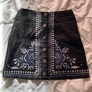 Miami Embroidered Skirt | Size Small